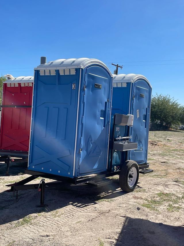 Same-Day Porta Potty Delivery in Hastings